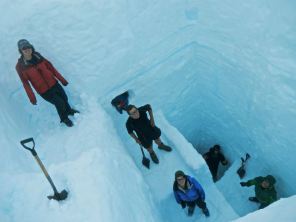 snow pit on ze glacier